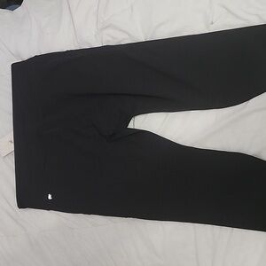 Fabletics mila high waisted capris